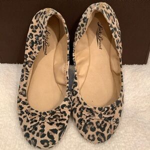 Lucky Brand flats, 7M